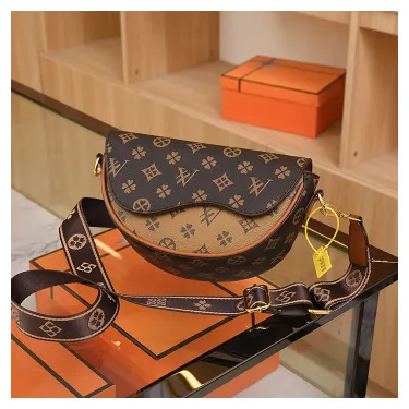 New High-grade Texture Saddle Bag 